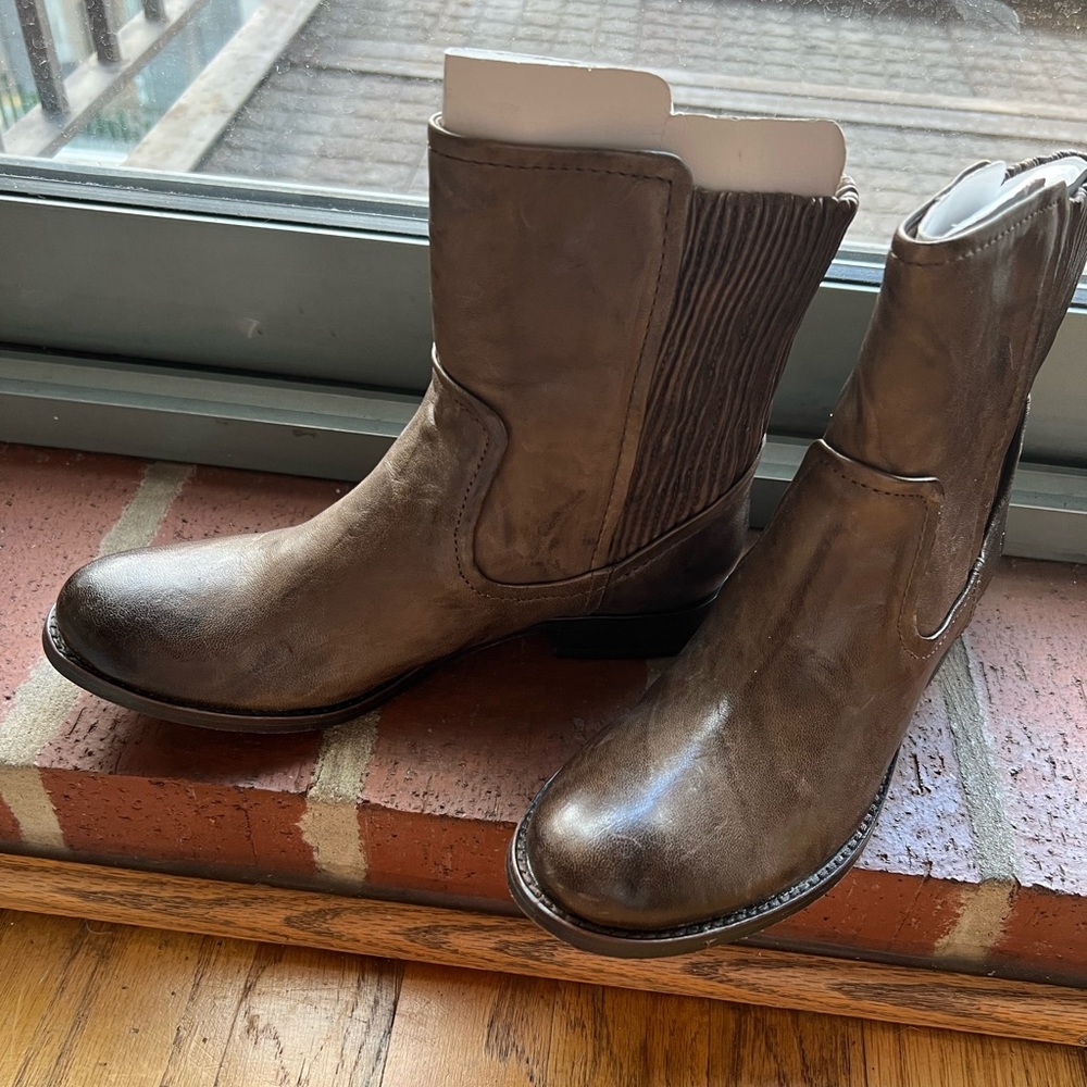frye booties NWT